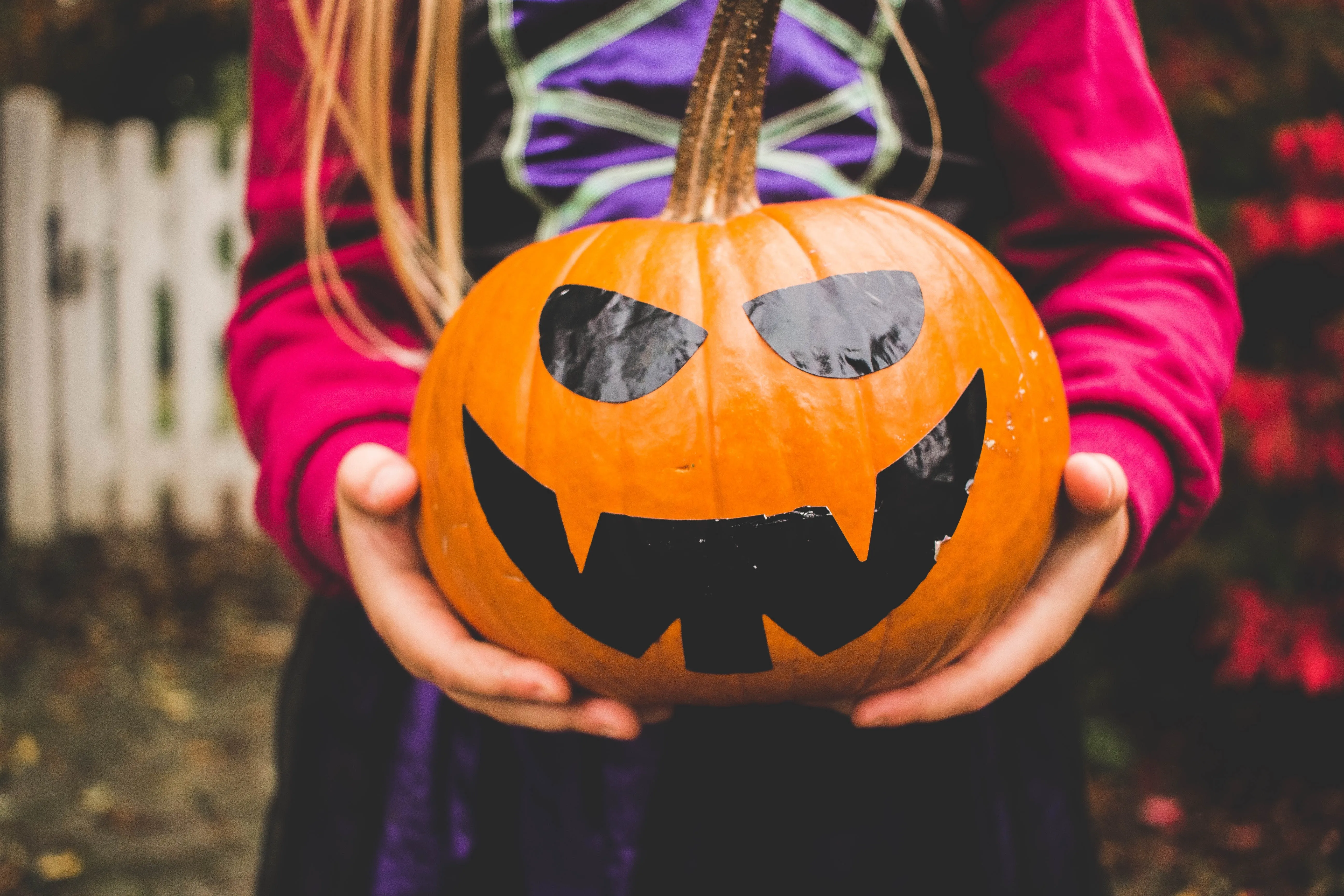 Halloweenpumpa med dekorplast